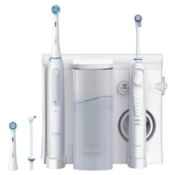 Oral-B OxyJet Reinigungssystem-Munddusche + Oral-B iO Series 4